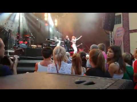 Michal David & Markéta Konvičková - Už svítá - LIVE - Open Air Tour 2018 - Třeboň  - 9.6. 2018