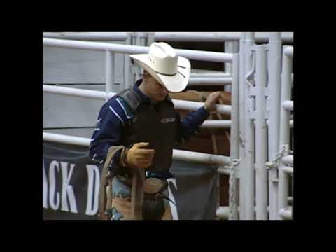 Red Wasp bucks Ty Murray - 95 PBR Odessa