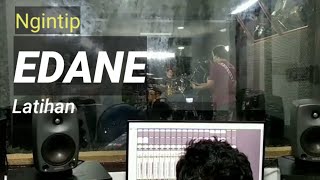 Download lagu Ngintip EDANE latihan - Living Dead @Gladiresik Music Studio mp3