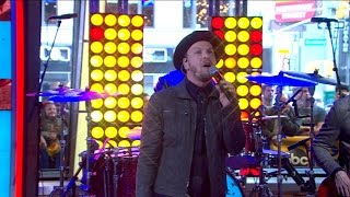 Gavin DeGraw - She Sets the City on Fire [LIVE GMA PERFORMANCE]