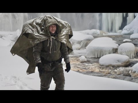 Genießen Sie die Tierwelt, Wintercamping, Geräusche des Waldes, Schnee, Schneesturm, Entspannung.