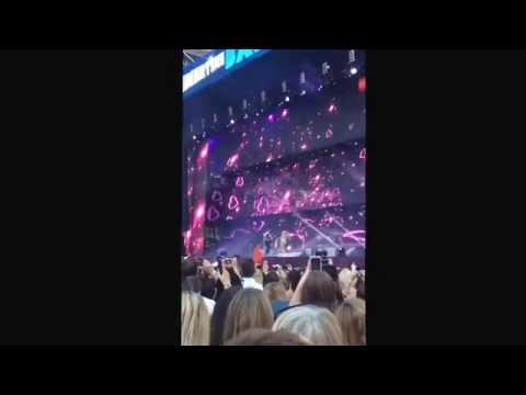 Jessie J/ Nathan Sykes - Calling All Hearts (Capital Summertime Ball 2014)