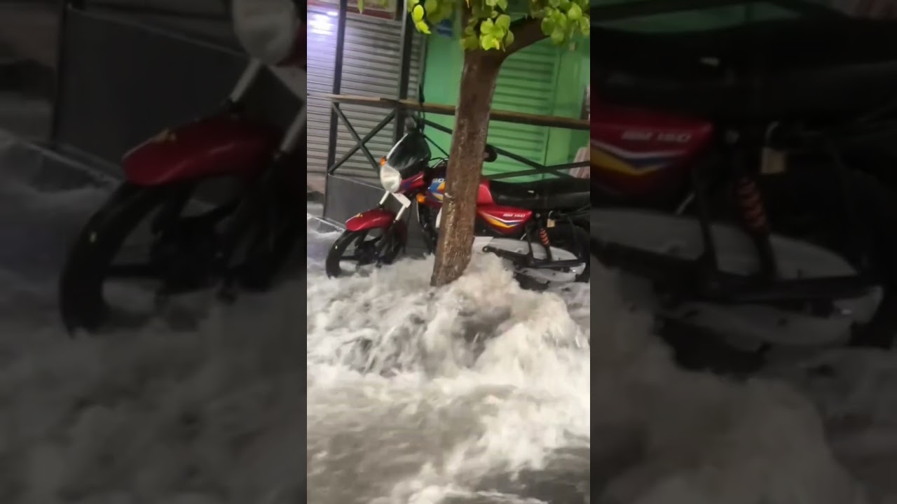 Terrifying floods caught on camera #viral #trending #floods #flood #Disaster #nature #viral