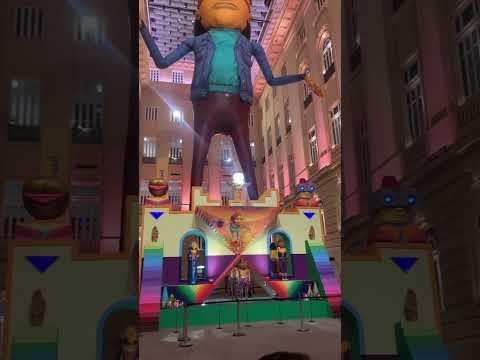 Um dos gigantes da exposição OSGEMEOS: NOSSOS SEGREDOS, no CCBB Belo Horizonte #arte #ccbbbh #museu