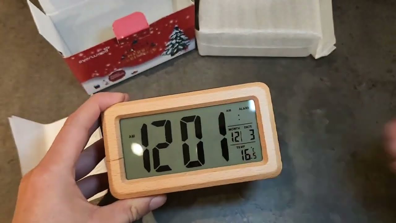 everwood Battery Operated Wooden LCD Digital Alarm Clock with Smart Sensor Night Light - Unboxing