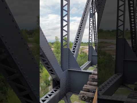 Puente Ferroviario, sobre Rio Dorado. Une Apolinario Saravia con Luis Burela. #palqui
