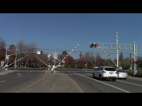 Butterfield Wy. Grade Crossing, Sacramento Light Rail Gold Line Outbound, La Riviera CA