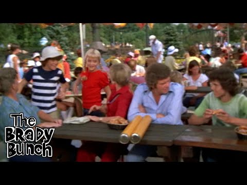 It's a Brady Mixup at the Amusement Park!