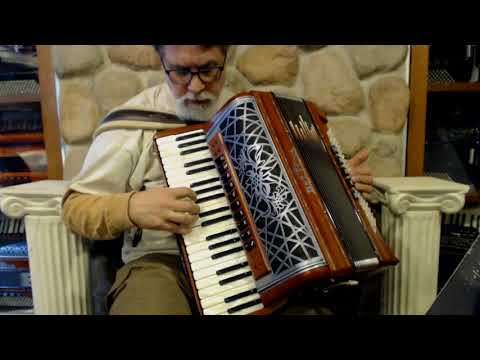 BELTALPIV41120HRPD - Paduck Beltuna Alpstar IV MHR Piano Accordion LMMM 41 120 $9999