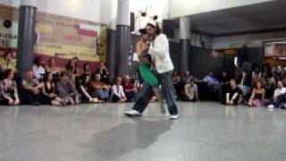 Daniel Tuero y Cecilia Piccinni at Villa Malcolm (II), Dec. 2008