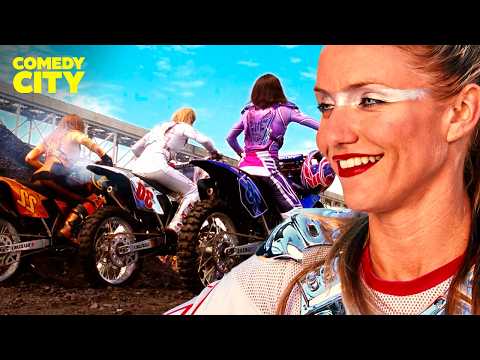 An Action Scene So Fake It’s Hilarious | Charlie's Angels: Full Throttle (Cameron Diaz, Lucy Liu)