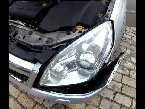 Replacing D1S xenon bulbs in an Opel Vectra! Live video and easy-to-understand explanation.