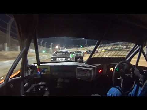 MJS Feature reverse direction crash Renmark Speedway inside