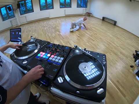 MORRIS BLAZE & MARMIGHT