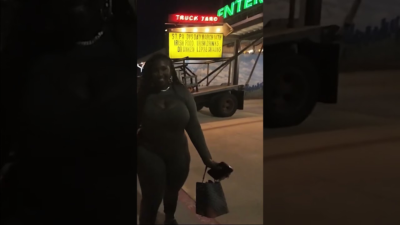 Unexpected Flirting: A Hilarious First Encounter! #shorts