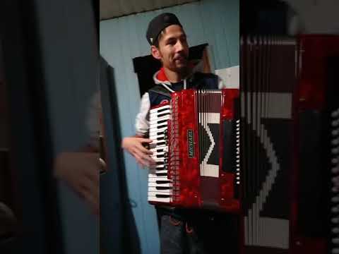 Lágrimas Sobre A Mesa - Banda Karisma