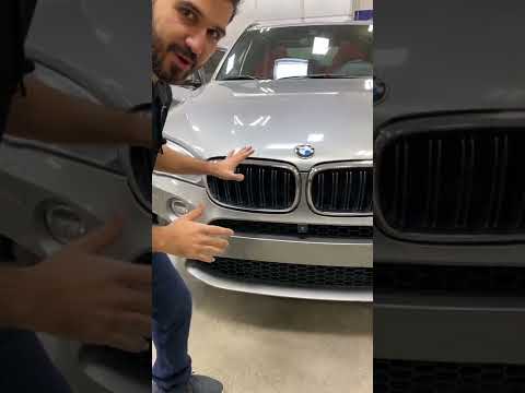 HOW TO REMOVE A BMW KIDNEY GRILL!