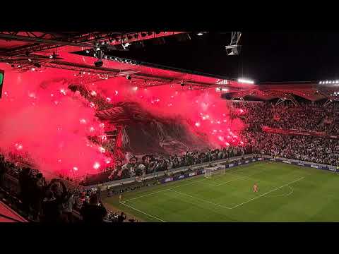Wyjątkowa oprawa przed meczem Legia - Betis 1:0