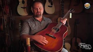 Video thumbnail for The new Eastman E10SS/v (Antique Varnish "Unboxed" by The Acoustic Shoppe