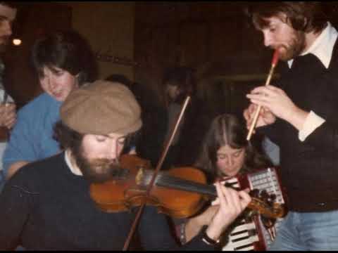 Tony Cuffe : "Peter MacKenzie Warren / The Banjo Breakdown"