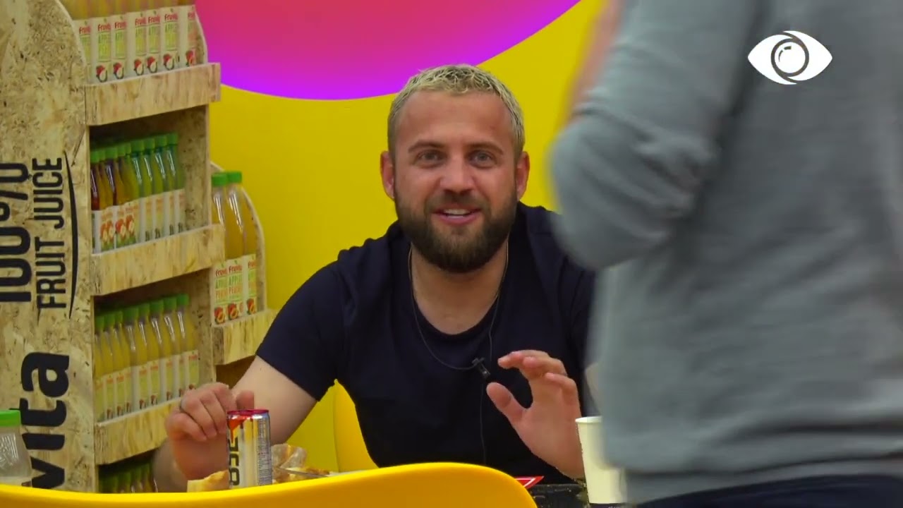 Luizi i buzëqeshur: Ikën dy sot…