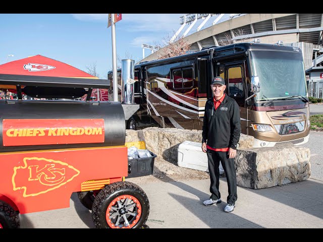 Preview image of Tailgating at Arrowhead Stadium in a Newmar Dutch Star youtube video