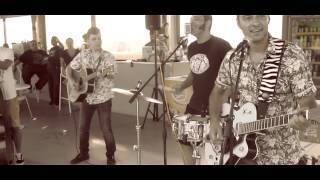 Johnny Rumble & The Law 4000 - Rain