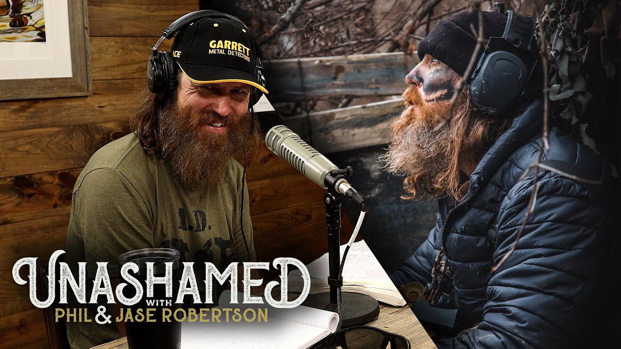 Ep 373 | Jase’s New Grandchild Puts Him in a Tough Situation & an Unlikely Hunting Loophole