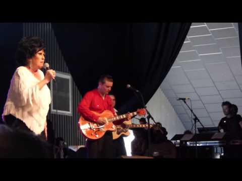 Wanda Jackson Kustom Show Tours 2014