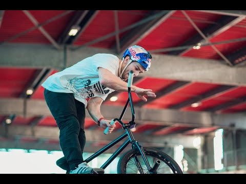Konstantin Andreev - 1st Wild Night Contest 2017 BMX Freestyle Park (First Run)