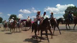 preview picture of video 'Cabalgata de las Fiestas de Babicora Chih...10 de Agosto del 2012.'