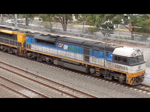 Australia:Trains @ North Strathfield - Diesel  Locomotives in Action, 2017