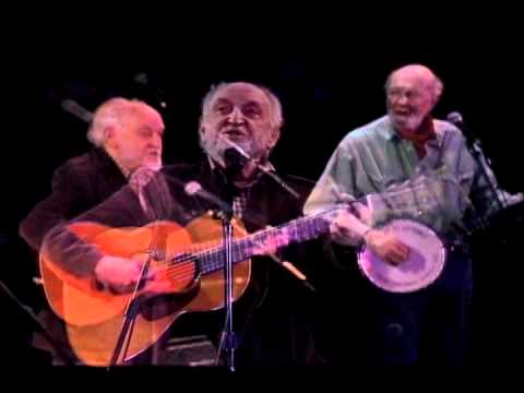 Pete Seeger and Fred Hellerman (The Weavers)  reunite to sing The Frozen Logger