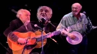 Pete Seeger and Fred Hellerman (The Weavers)  reunite to sing The Frozen Logger