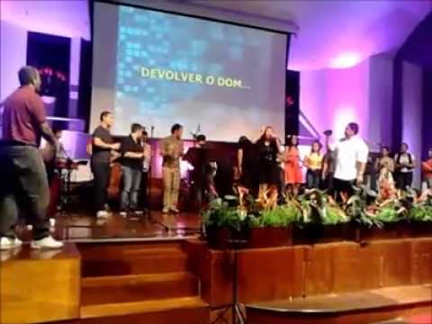 Beresix e Priscila Olly-Coral Blindados - Devolver o Dom