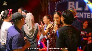 Download lagu ERNACABE DIGERBEK SAMPE BASAH2 - BLMUSIK LIVE IN GUNUNGSARI MANCAK mp3