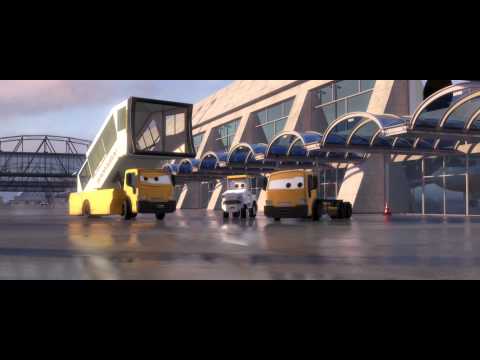 Cars 2 (Clip 'Carmac')