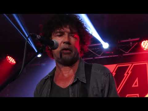 Yarol POUPAUD  -  Le Pénitencier  - J.Hallyday cover  -  La BAM Wattrelos le  17.10.2025