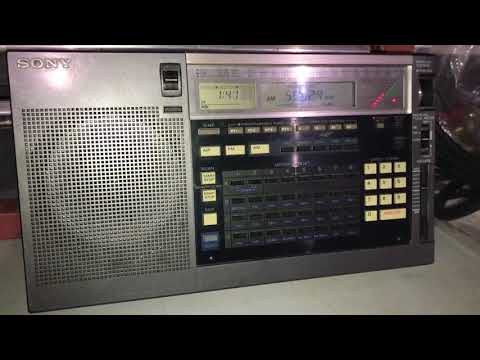 DXing with a 105 foot G5RV: Emisoras Pio XII 5952.4 kHz, Bolivia on a Sony ICF-2001D