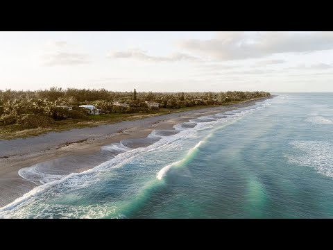 Luftvideo von wunderschönen Wellen am Hobe Sound