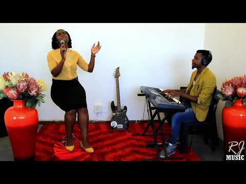 Romania Jasi - NaJesu Zvinoita/Lord I Come to The Altar Medley (Solo)