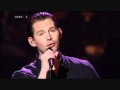 Rasmus Seebach - Den jeg er (LIVE) LYRICS ...