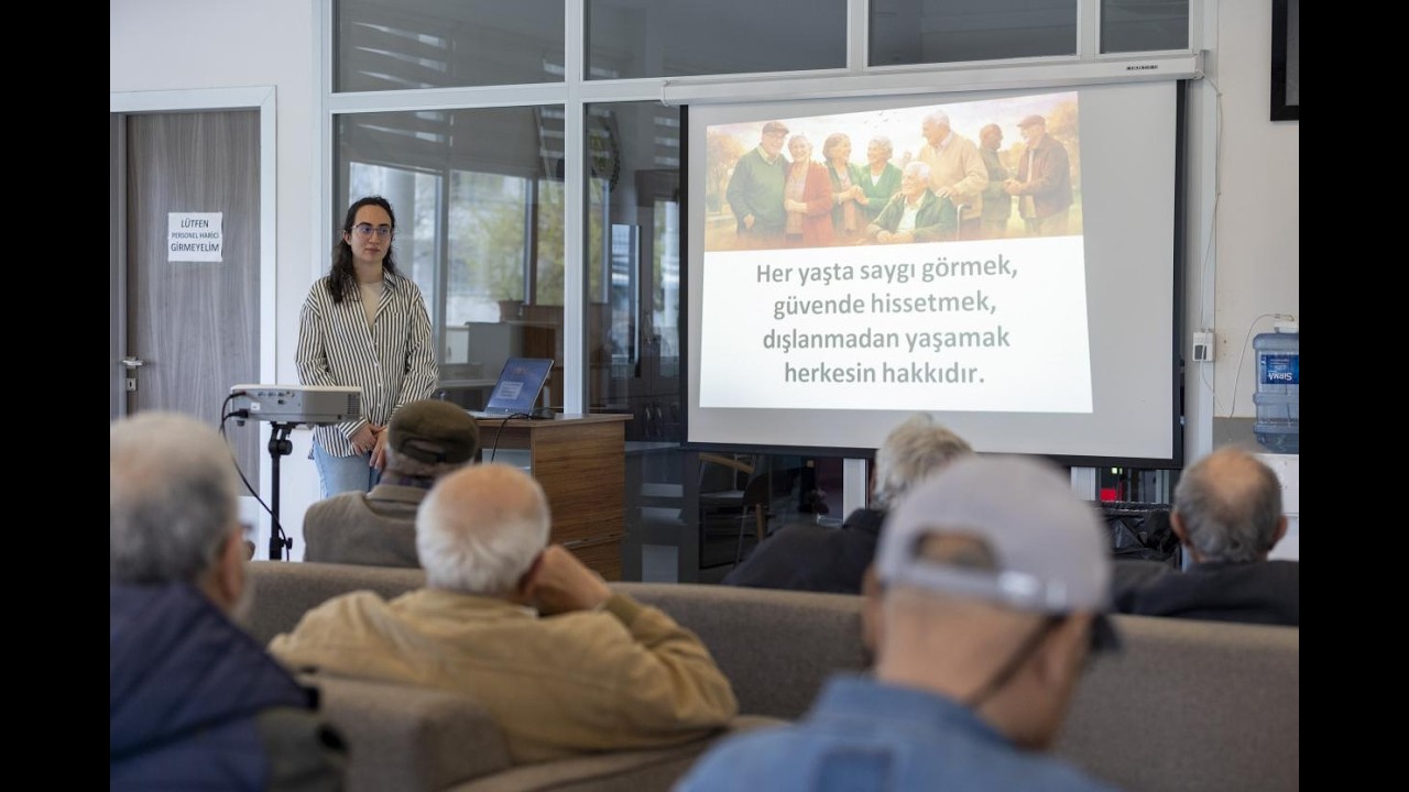 MERSİN BÜYÜKŞEHİR EMEKLİ EVİ ÜYELERİ AKRAN ZORBALIĞINA KARŞI BİLİNÇLENDİRİLDİ