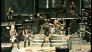 Guns N&#39; Roses - Always On The Run (w/ Lenny Kravitz)  - Live In Paris 92 - 3/18