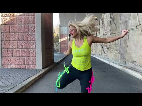 Download remix (Zin 85) - Zumba choreo by Zin Sakshi Bhardwaj