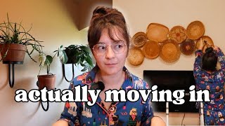 VLOG | bathroom plant jungle, homemade chai, and FINALLY decorating my house! 🪴✨☕️