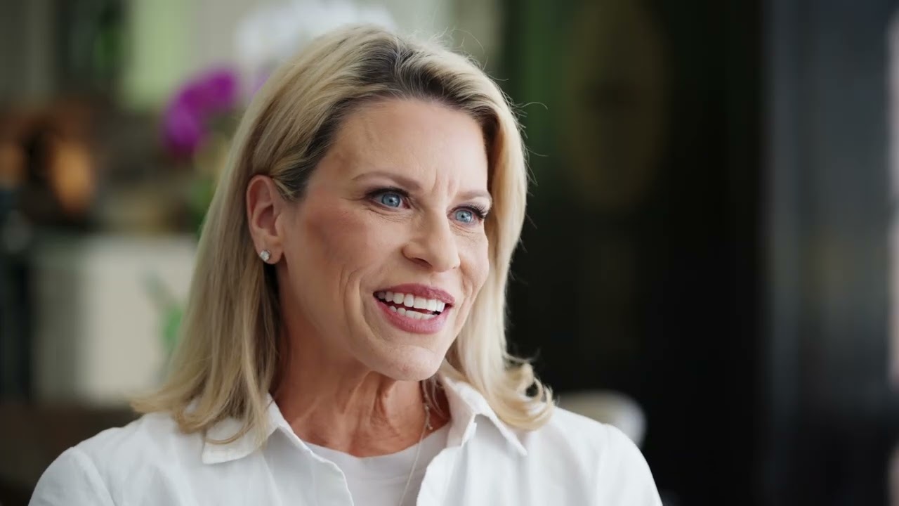 Keri Atchley once led an active lifestyle, spending time as an equestrian, gymnast and yoga instructor. However, she endured 20 years of debilitating back pain that sometimes didnt allow her to even get out of bed. That was before Keri underwent a complex spine surgery at 蹤獲扦 and rediscovered her former self.