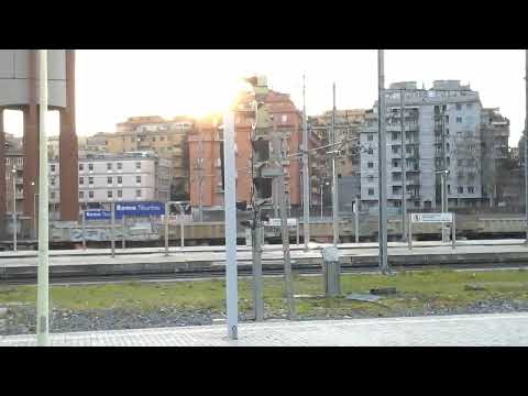 Stazione Roma Tiburtina   Merciotto in transito