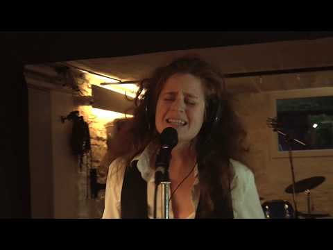 I'll Feel A Whole Lot Better - The Byrds / Gene Clark One Woman Band Cover