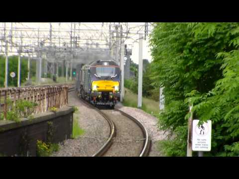 DRS Class 68, 68004 & Class 66, 66305, 4S44 Passing Tamworth (2nd June 2014)